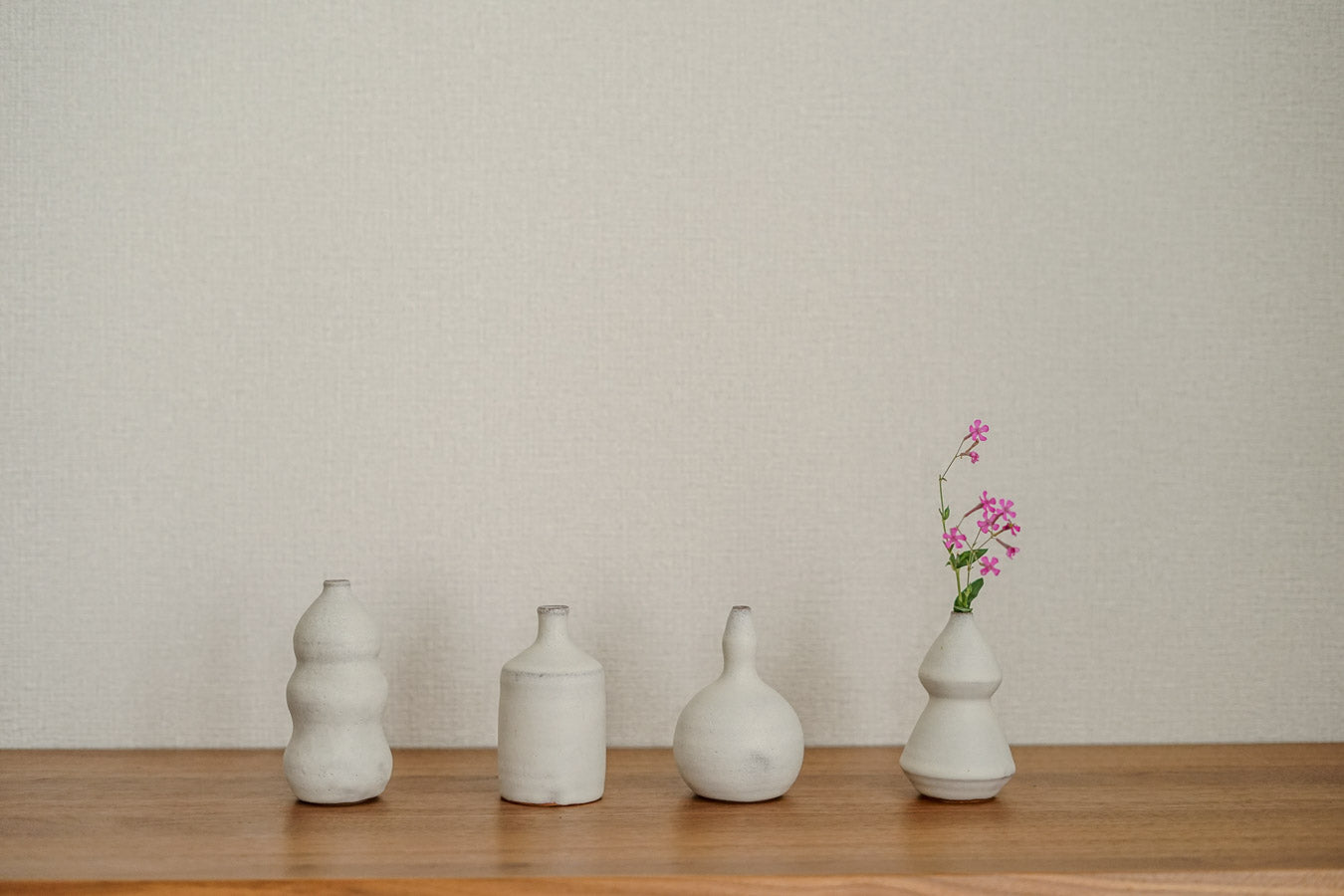 越前焼 雪釉一輪挿|Echizen Ware "Snow White Glazed Bud Vase"