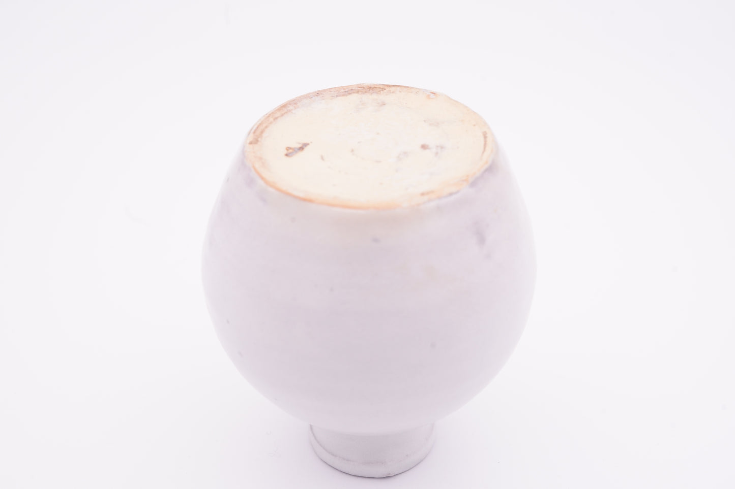 越前焼　粉引片口小壺（徳利）　 | Echizen Ware "White slip Katakuchi Small Jar Tokkuri Sake Bottle"